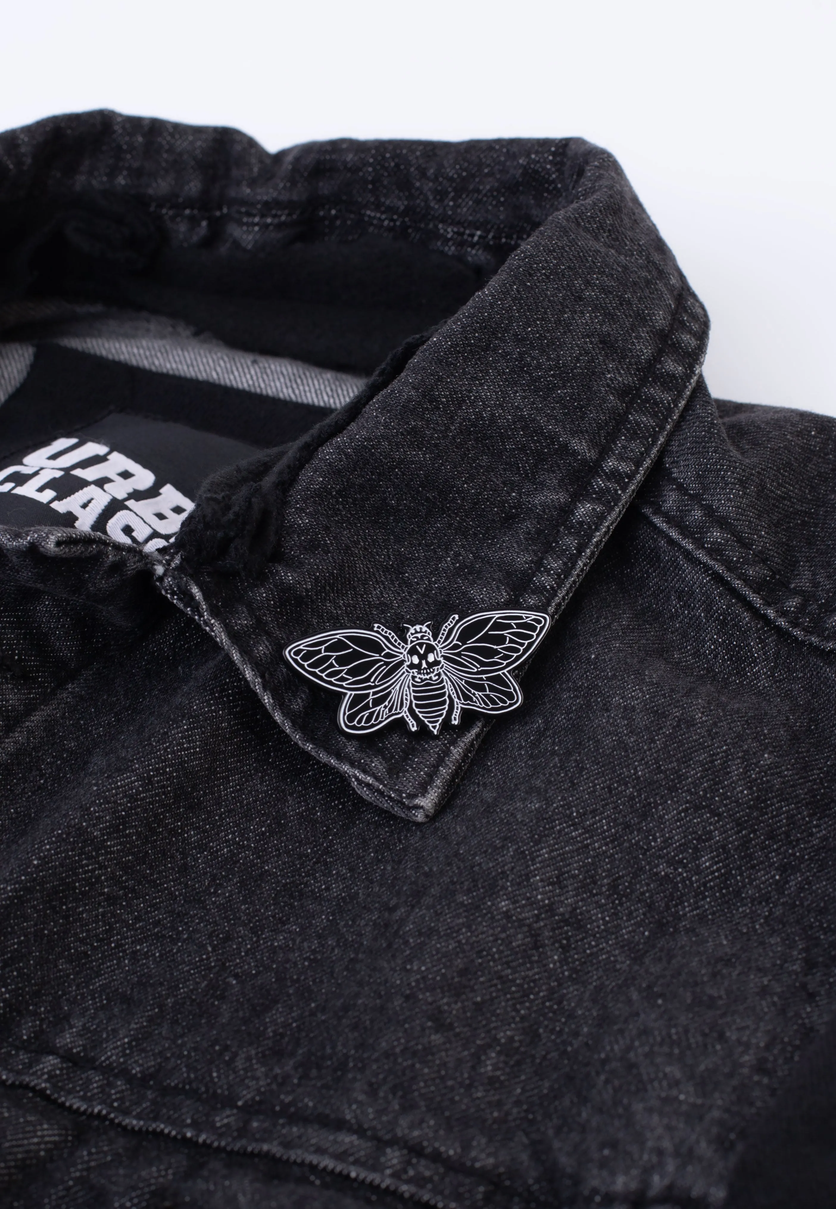 Landmvrks - Cicada - Pin