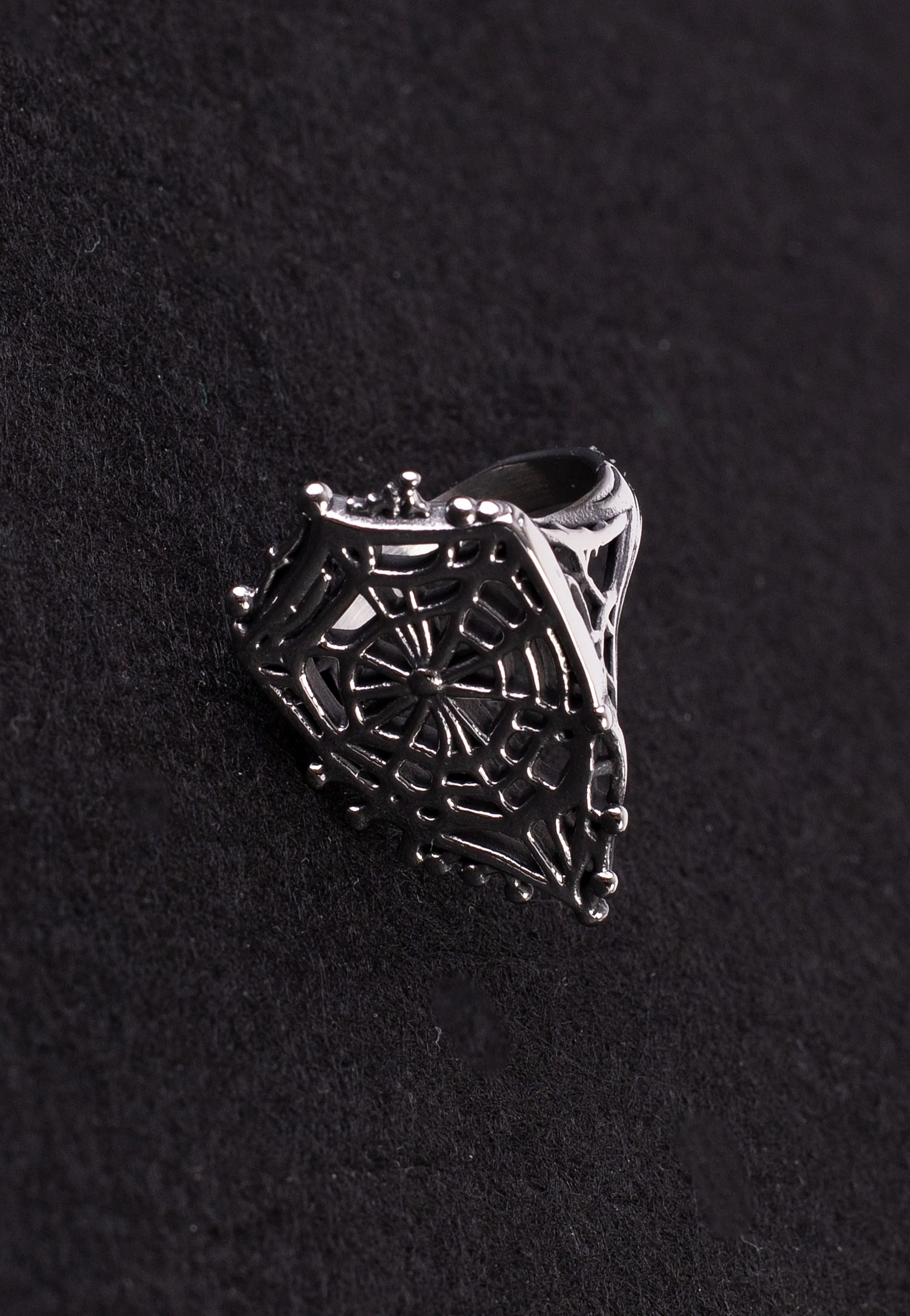 Lively Ghosts - Arachne - Ring