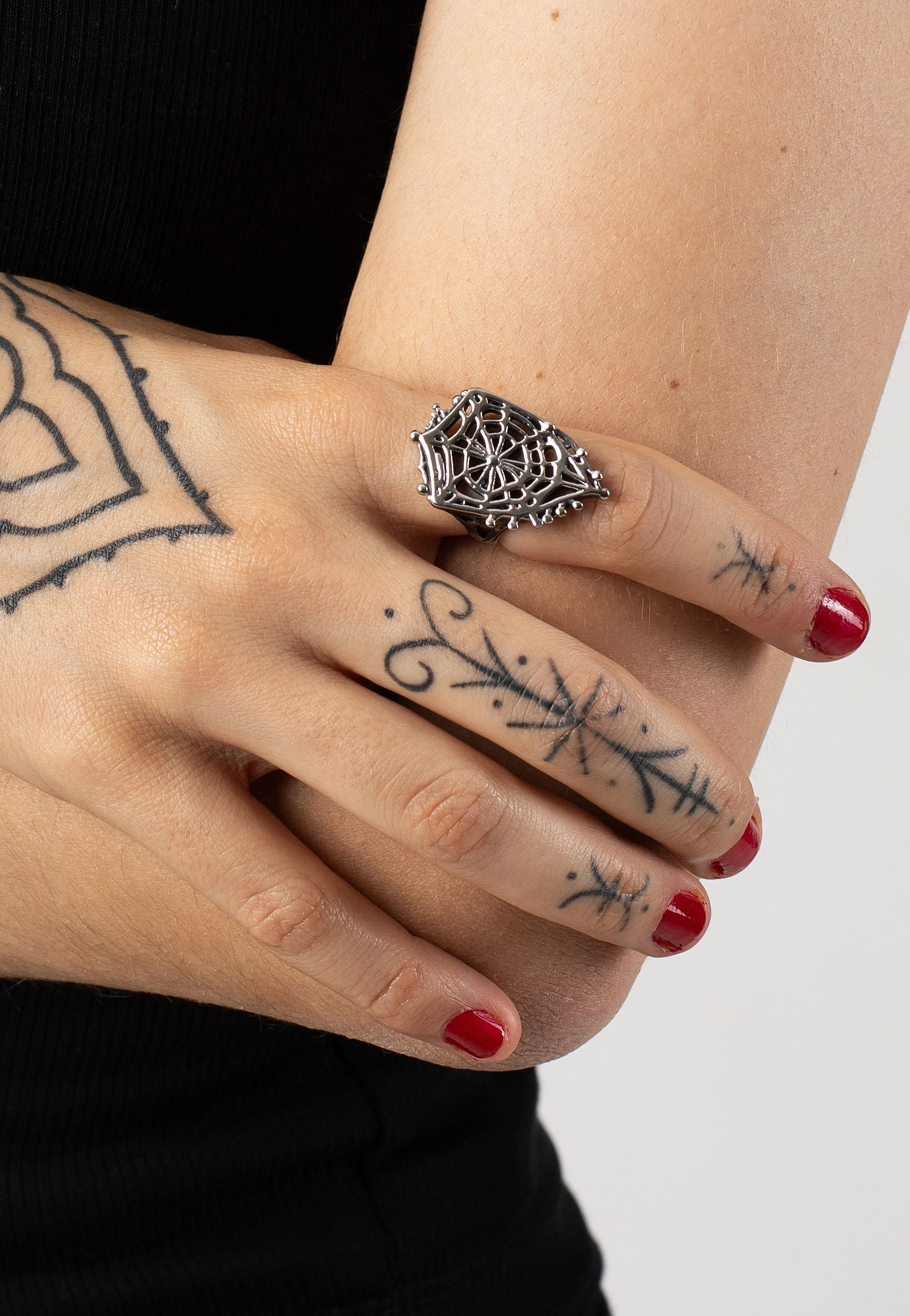 Lively Ghosts - Arachne - Ring