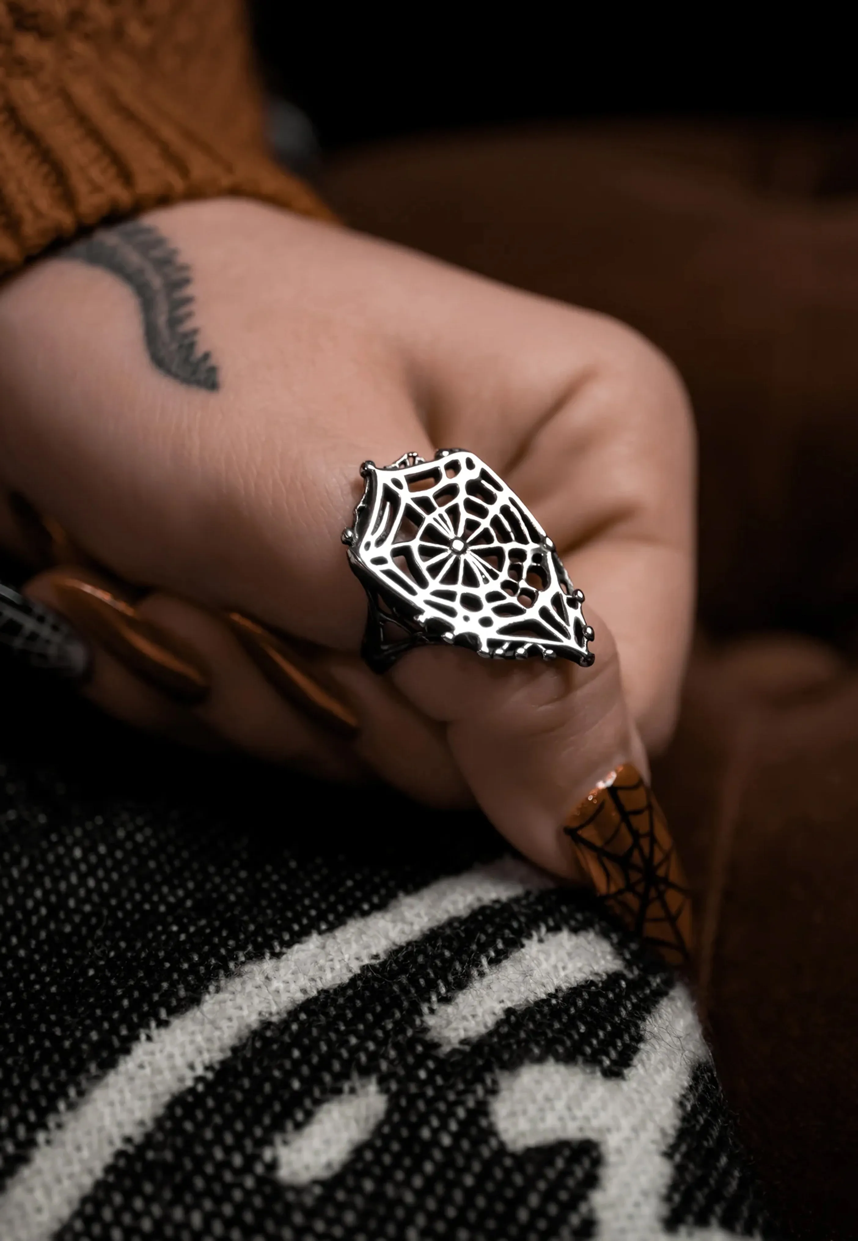 Lively Ghosts - Arachne - Ring