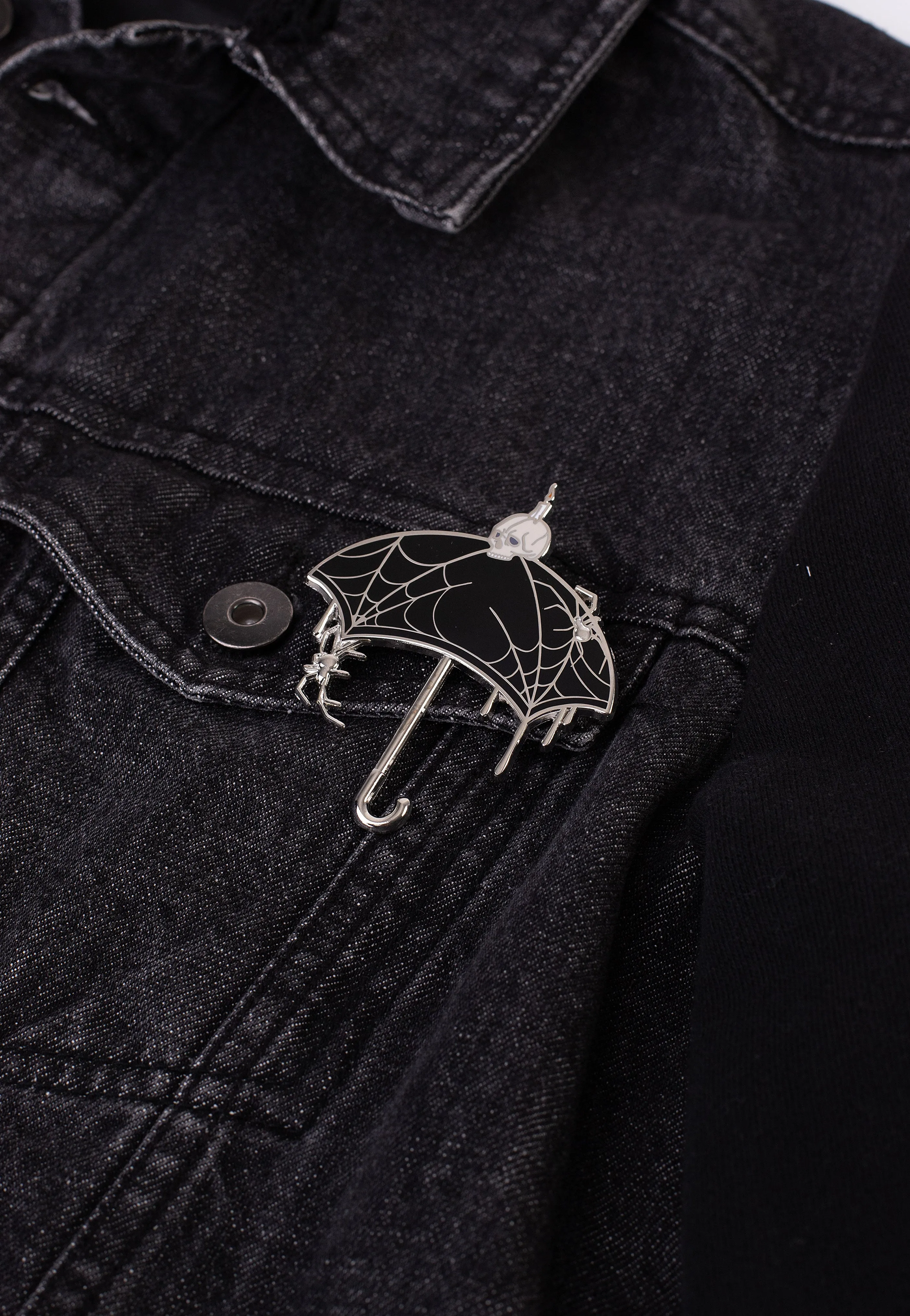Lively Ghosts - Nevermore Umbrella Black - Pin