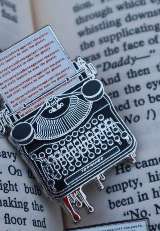 Lively Ghosts - Stephen King Lovers Black - Pin