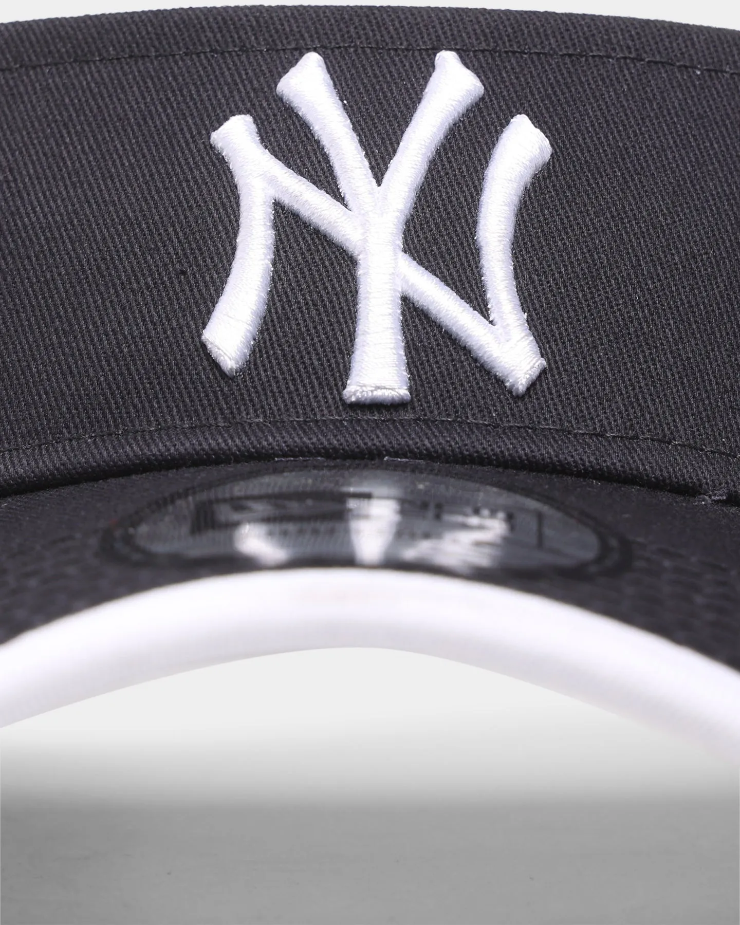 New Era New York Yankees 'OTC Contrast Bind' Visor Navy