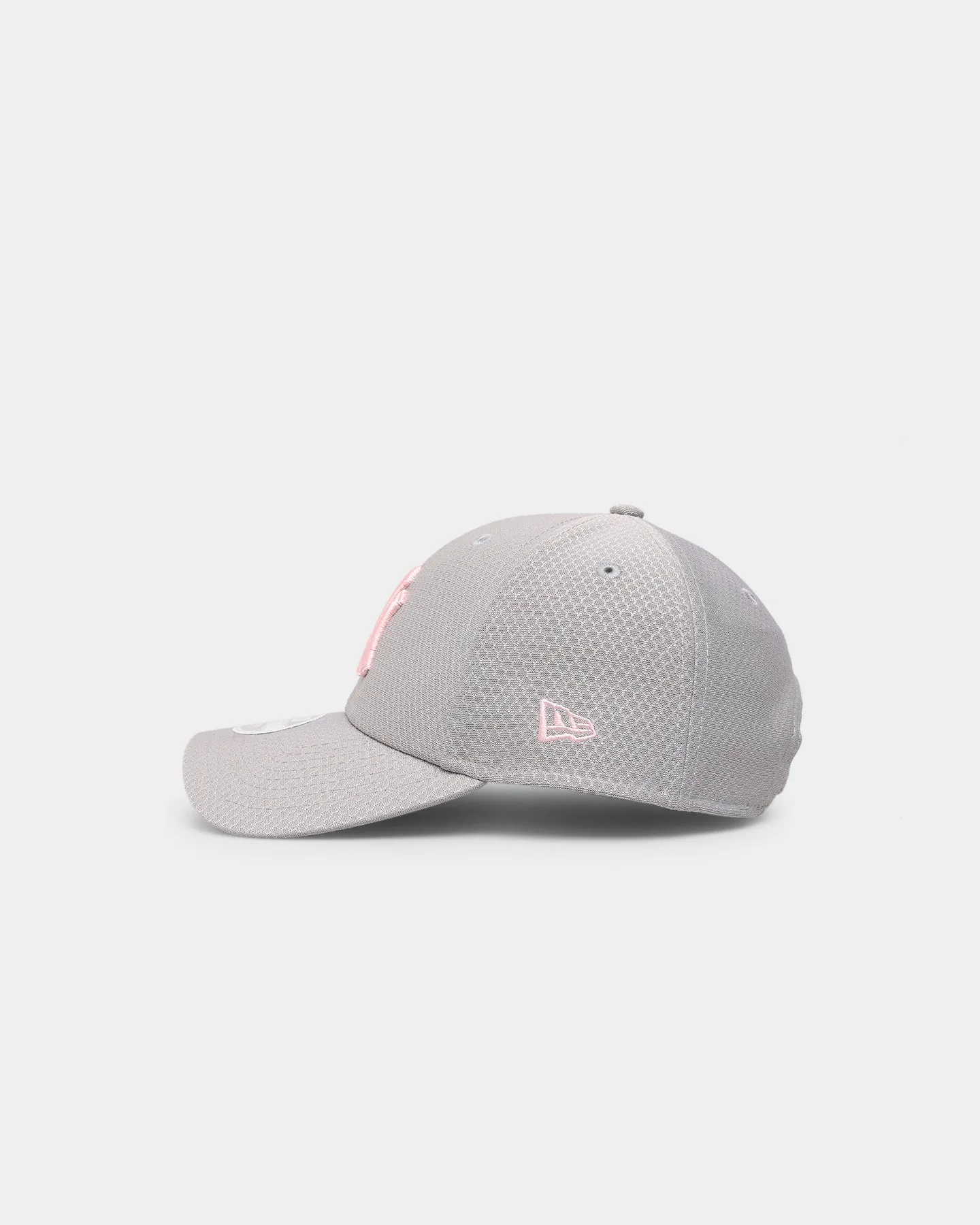 New Era Women's New York Yankees 'Hexagonal Grey Pink' 9FORTY Strapback Grey